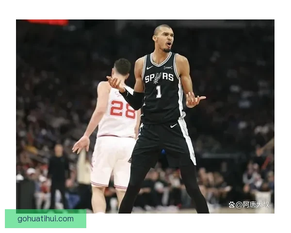 NBA官方重罚里德五万美元因质疑火箭比赛裁判判罚公正性引发争议 NBA官方重罚里德五万美元因质疑火箭比赛裁判判罚公正性引发争议